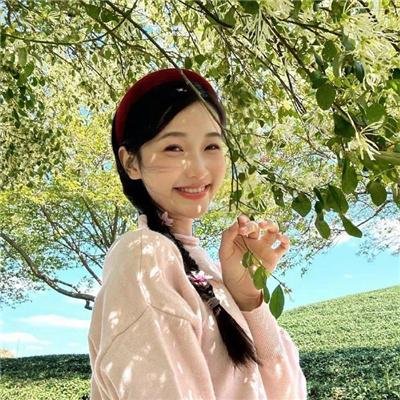 遮云海报