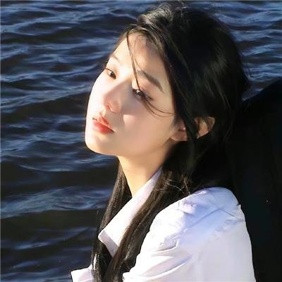 荒原少女海报